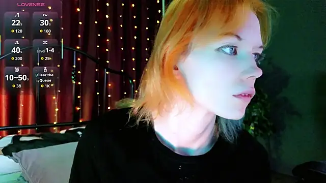 Snapshot of Kiara_Dream chatting on July 8, 11:38 pm Kiara Dream online show from July 8, 11:38 pm