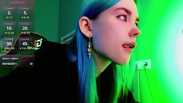 Snapshot of Kiara_Dream chatting on September 25, 8:59 pm Kiara Dream online show from September 25, 8:59 pm