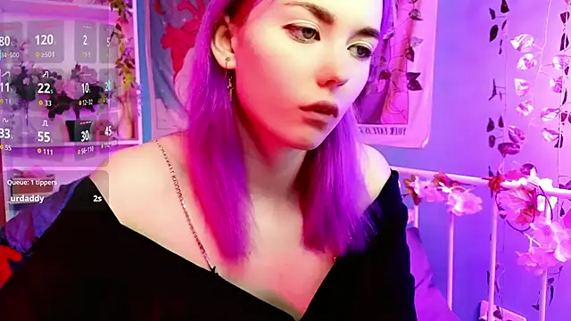 Snapshot of Kiara_Dream chatting on October 16, 9:23 pm Kiara Dream online show from October 16, 9:23 pm