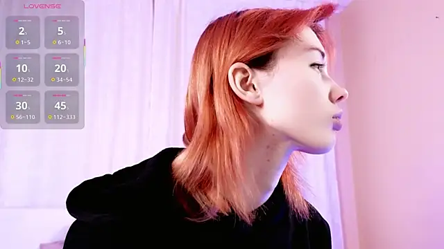 Kiara Dream online show from April 14, 11:10 pm