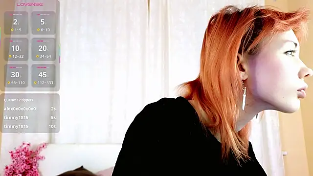 Kiara Dream online show from April 21, 1:42 am