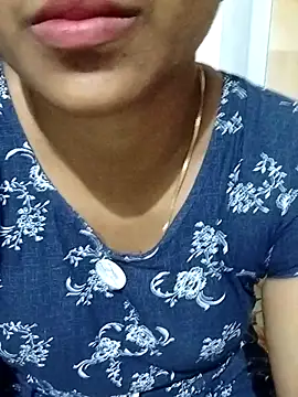 Snapshot of Varsha21 chatting on October 4, 3:13 pm Varsha21 online show from October 4, 3:13 pm