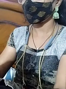 Snapshot of Varsha21 chatting on September 18, 7:11 am Varsha21 online show from September 18, 7:11 am