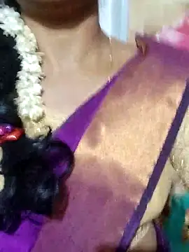 Snapshot of Varsha21 chatting on October 2, 2:53 pm Varsha21 online show from October 2, 2:53 pm