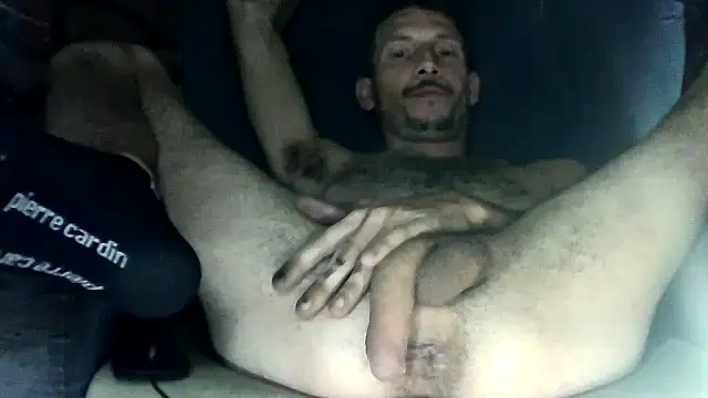 Snapshot of lovehairymature90 chatting on October 15, 6:05 pm lovehairymature90 online show from October 15, 6:05 pm