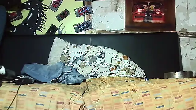 Snapshot of lovehairymature90 chatting on November 12, 4:11 pm lovehairymature90 online show from November 12, 4:11 pm