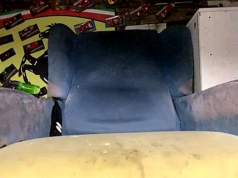 Snapshot of lovehairymature90 chatting on September 30, 2:39 am lovehairymature90 online show from September 30, 2:39 am