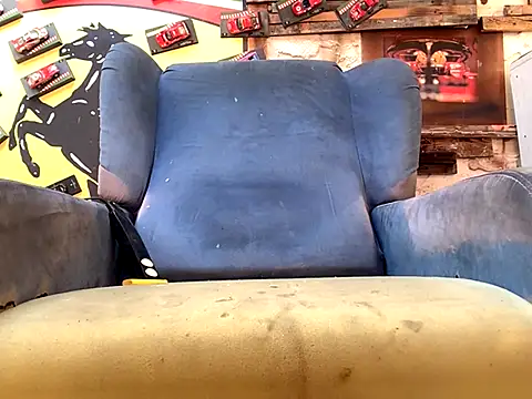 Snapshot of lovehairymature90 chatting on September 26, 3:52 pm lovehairymature90 online show from September 26, 3:52 pm