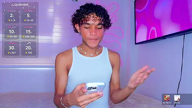 Aaron Wiinter online show from March 2, 8:05 pm