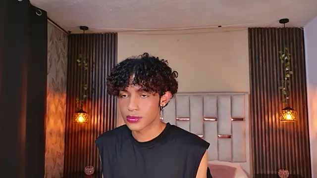 Snapshot of Aaron_Wiinter chatting on July 16, 2:41 am Aaron Wiinter online show from July 16, 2:41 am