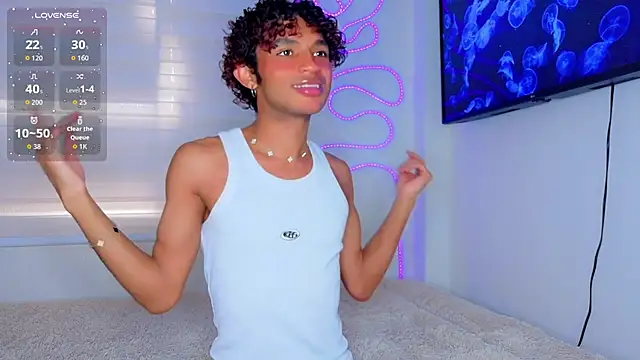 Aaron Wiinter online show from February 7, 7:11 pm