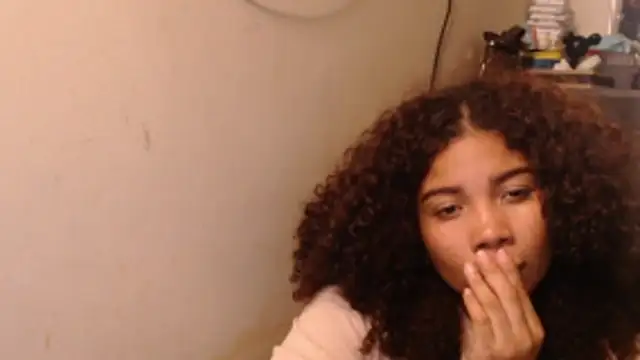 madelene online show from March 6, 11:44 pm