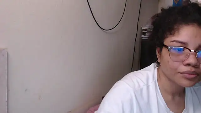 madelene online show from December 24, 1:39 pm