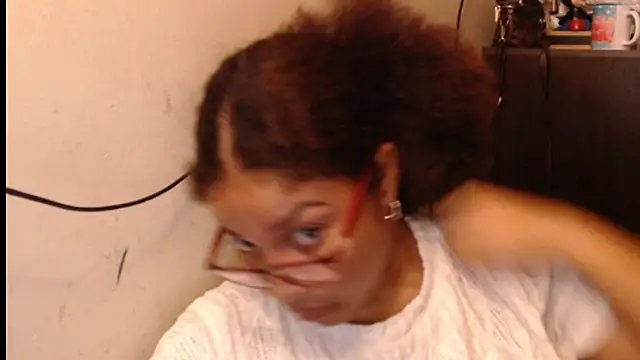 madelene online show from March 14, 1:00 am