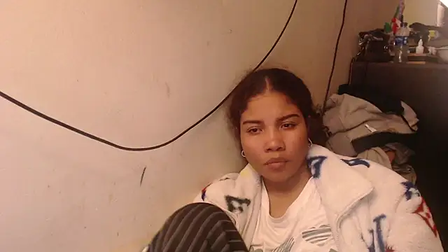 madelene online show from March 21, 2:35 am