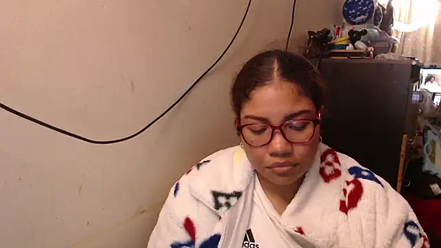 madelene online show from March 5, 4:09 am