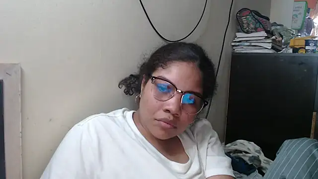 madelene online show from February 12, 1:41 am