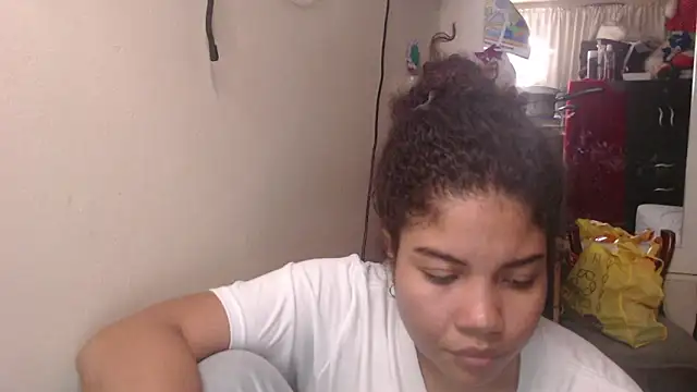madelene online show from May 15, 3:48 am