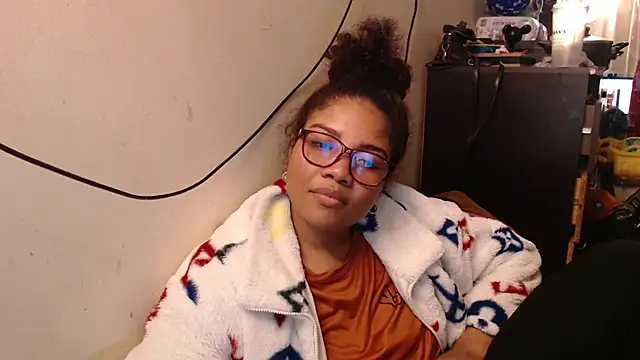 madelene online show from March 4, 2:30 am