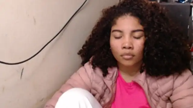 madelene online show from March 28, 12:44 am