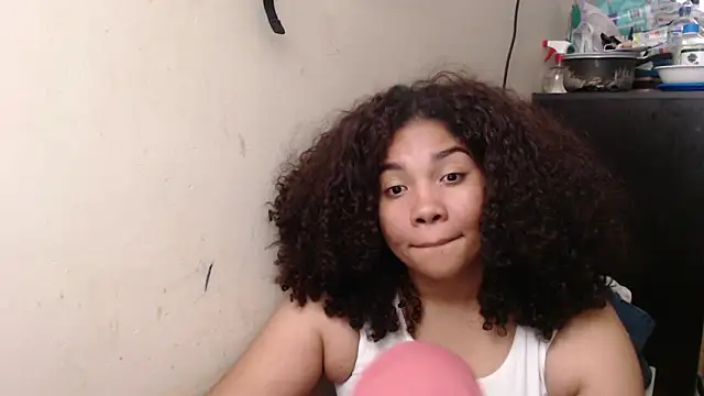 madelene online show from April 13, 1:53 am