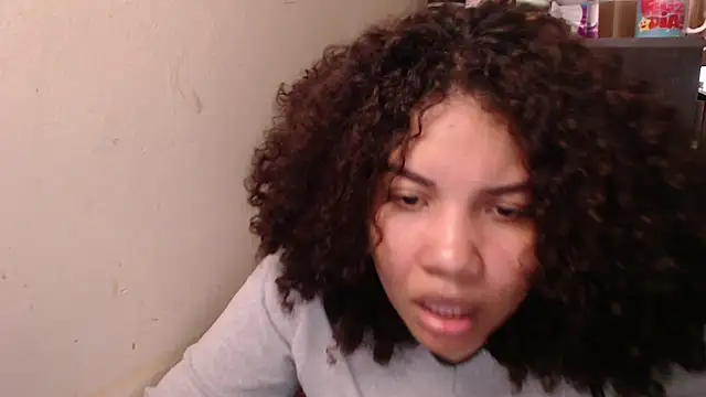 madelene online show from October 29, 3:05 am