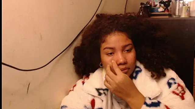 madelene online show from March 13, 2:05 am