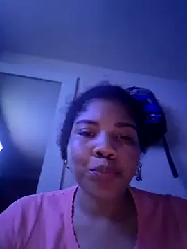 madelene online show from February 18, 4:37 am