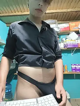ethan manovan online show from July 28, 11:15 pm