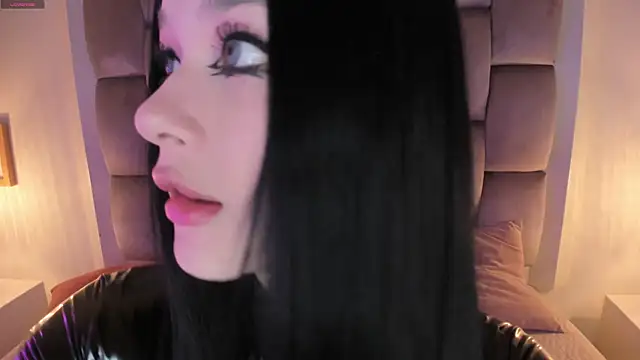 Dannika07 online show from April 9, 1:18 am