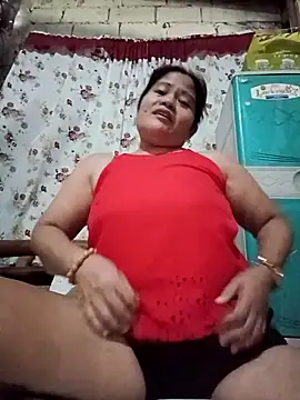 Snapshot of DignaRocero chatting on October 28, 7:29 am DignaRocero online show from October 28, 7:29 am