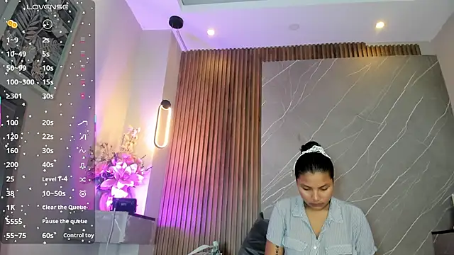 emma  rose1 online show from October 12, 2:13 am