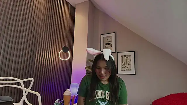 emma  rose1 online show from March 28, 3:18 am