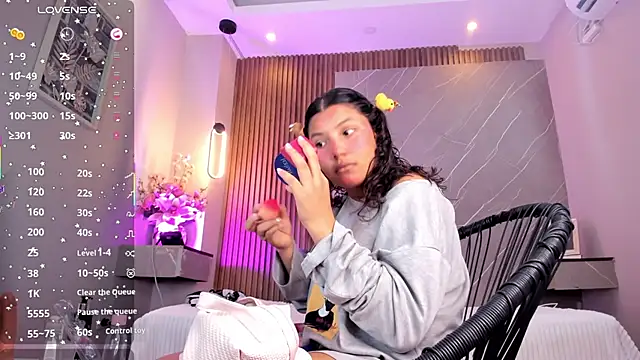 emma  rose1 online show from October 16, 2:42 am