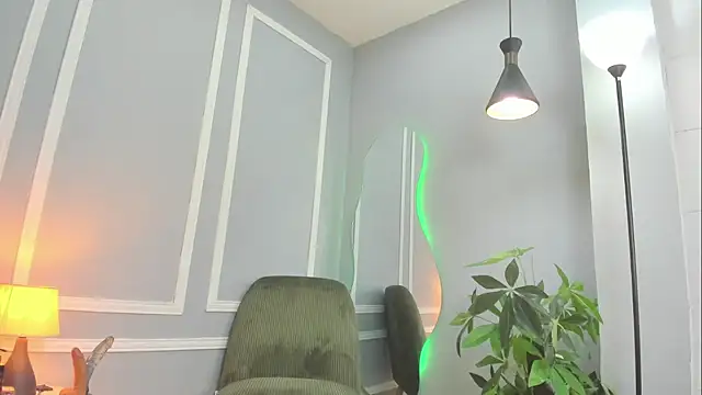 emma  rose1 online show from February 18, 7:32 pm