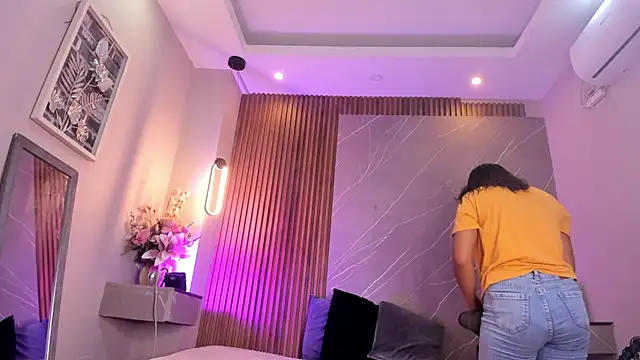 emma  rose1 online show from September 23, 6:59 pm