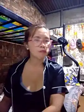 SexyHottMom online show from March 21, 9:08 pm