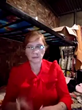 Snapshot of SexyHottMom chatting on May 31, 1:17 pm SexyHottMom online show from May 31, 1:17 pm