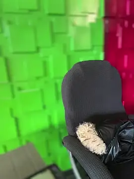 Linda LS online show from February 23, 6:41 pm