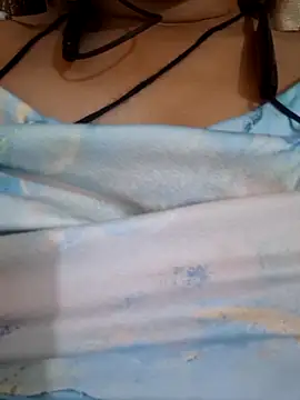 Queen Nora online show from May 24, 11:43 am