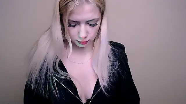 AliceHotty  online show from January 19, 8:18 am