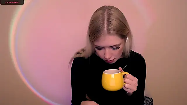 AliceHotty  online show from November 14, 7:56 am