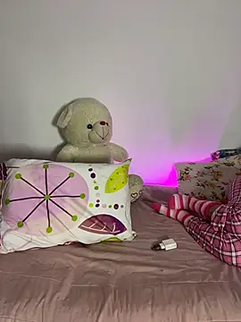 MiaRousexxx  online show from February 14, 2:01 am