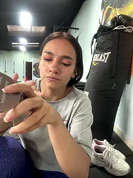 MiaRousexxx  online show from December 21, 9:15 pm