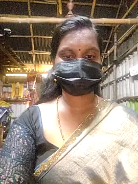 Snapshot of Tamildivya18 chatting on September 22, 6:30 am Tamildivya18 online show from September 22, 6:30 am