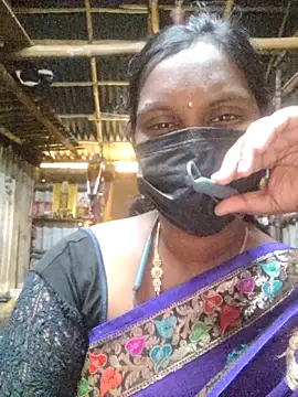 Snapshot of Tamildivya18 chatting on October 15, 6:22 am Tamildivya18 online show from October 15, 6:22 am