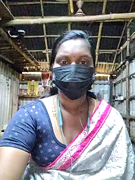 Snapshot of Tamildivya18 chatting on October 9, 3:51 am Tamildivya18 online show from October 9, 3:51 am