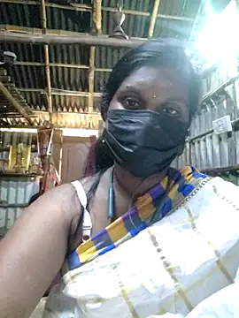 Snapshot of Tamildivya18 chatting on November 8, 6:17 am Tamildivya18 online show from November 8, 6:17 am