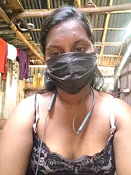 Snapshot of Tamildivya18 chatting on November 6, 4:38 am Tamildivya18 online show from November 6, 4:38 am