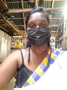 Snapshot of Tamildivya18 chatting on November 19, 4:23 am Tamildivya18 online show from November 19, 4:23 am